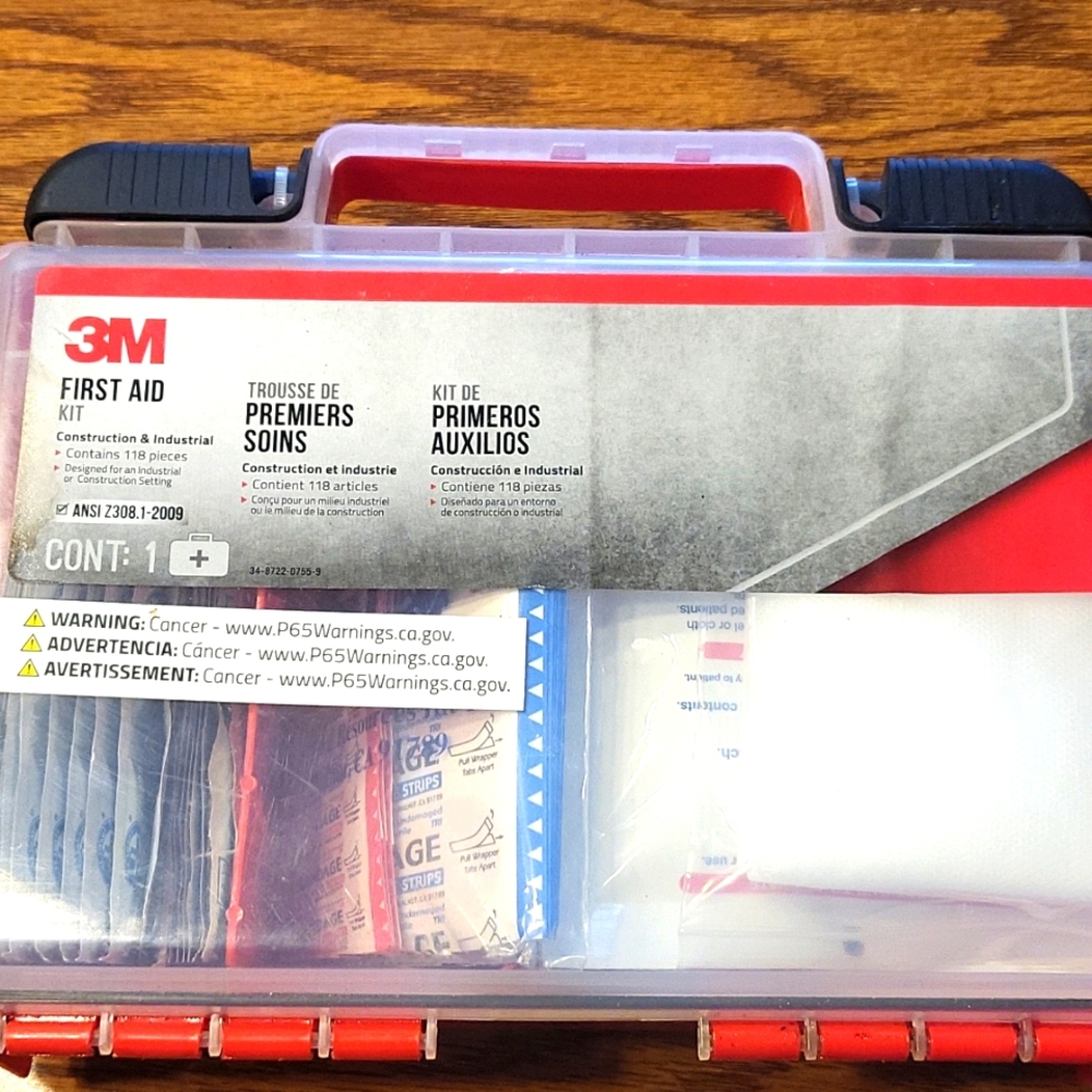 3m 1st aid kit 118 pieces